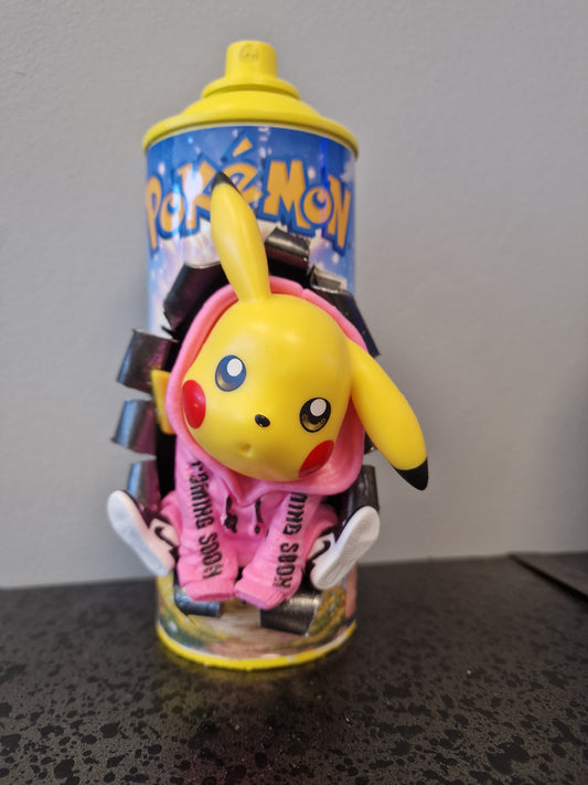 Bombe de peinture custom pokemon – Figurine pikachu rose pop culture artisanale