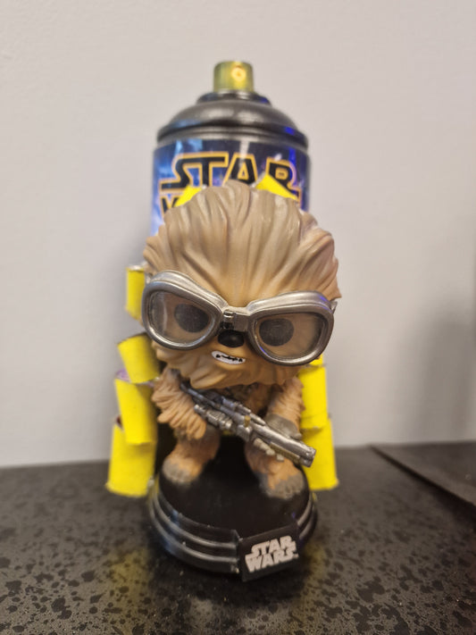 Bombe de peinture custom star wars – Figurine chewbacca pop culture artisanale