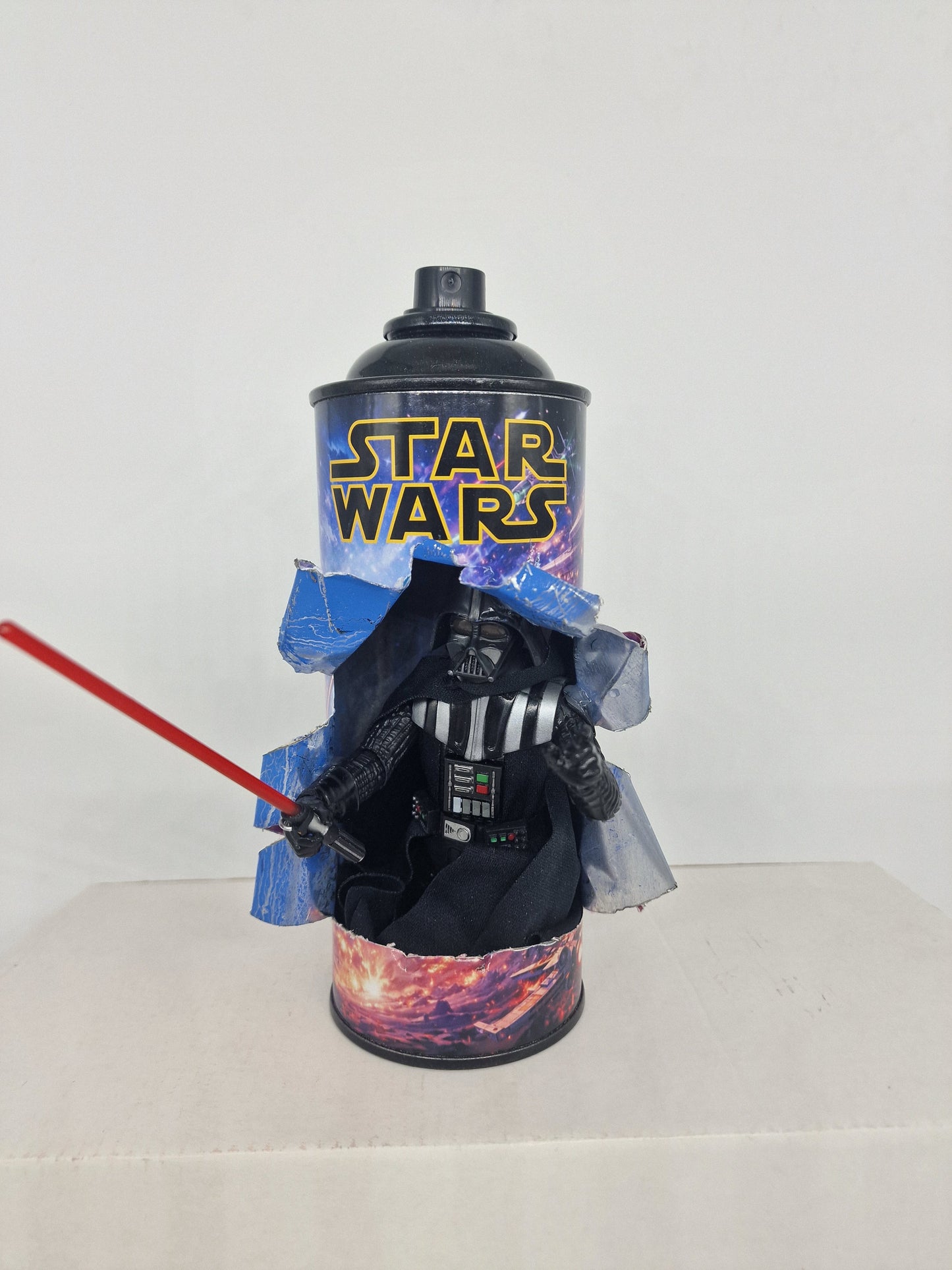 Bombe de peinture custom star wars – Figurine dark vador pop culture artisanale