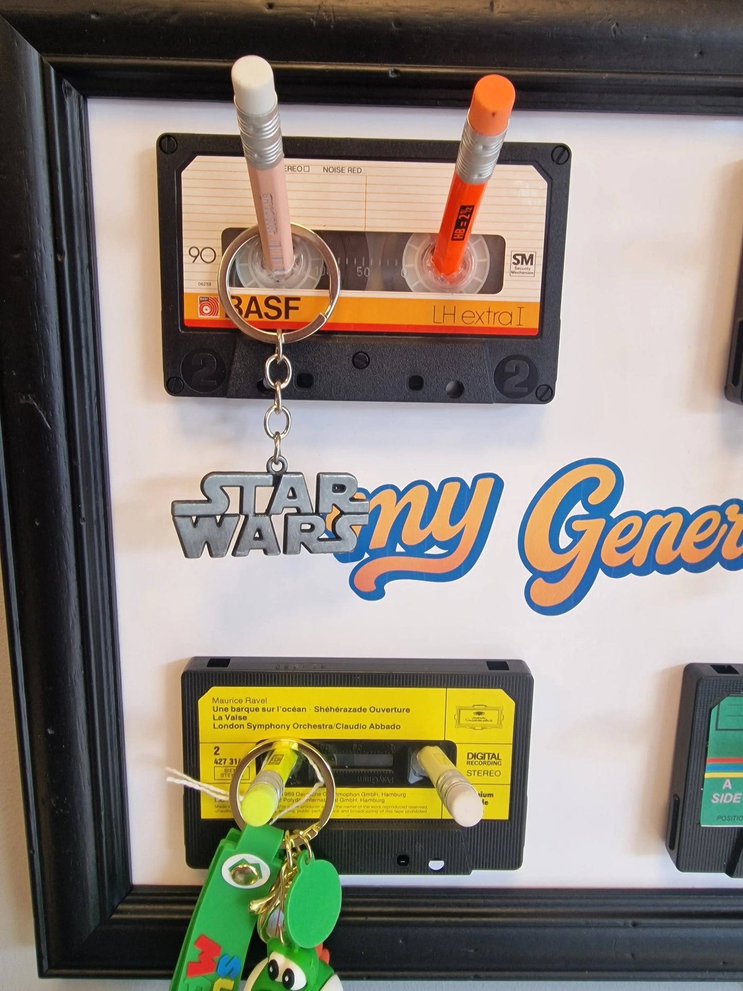 Cadre porte-clés rétro années 80 – “My Generation” avec cassettes audio et crayon Vintagedison