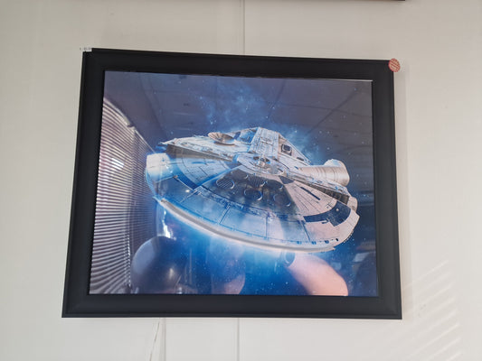 Cadre Lumineux Faucon Millenium 40x50 cm – Propulseurs LED – Décoration Murale Inspirée Star Wars