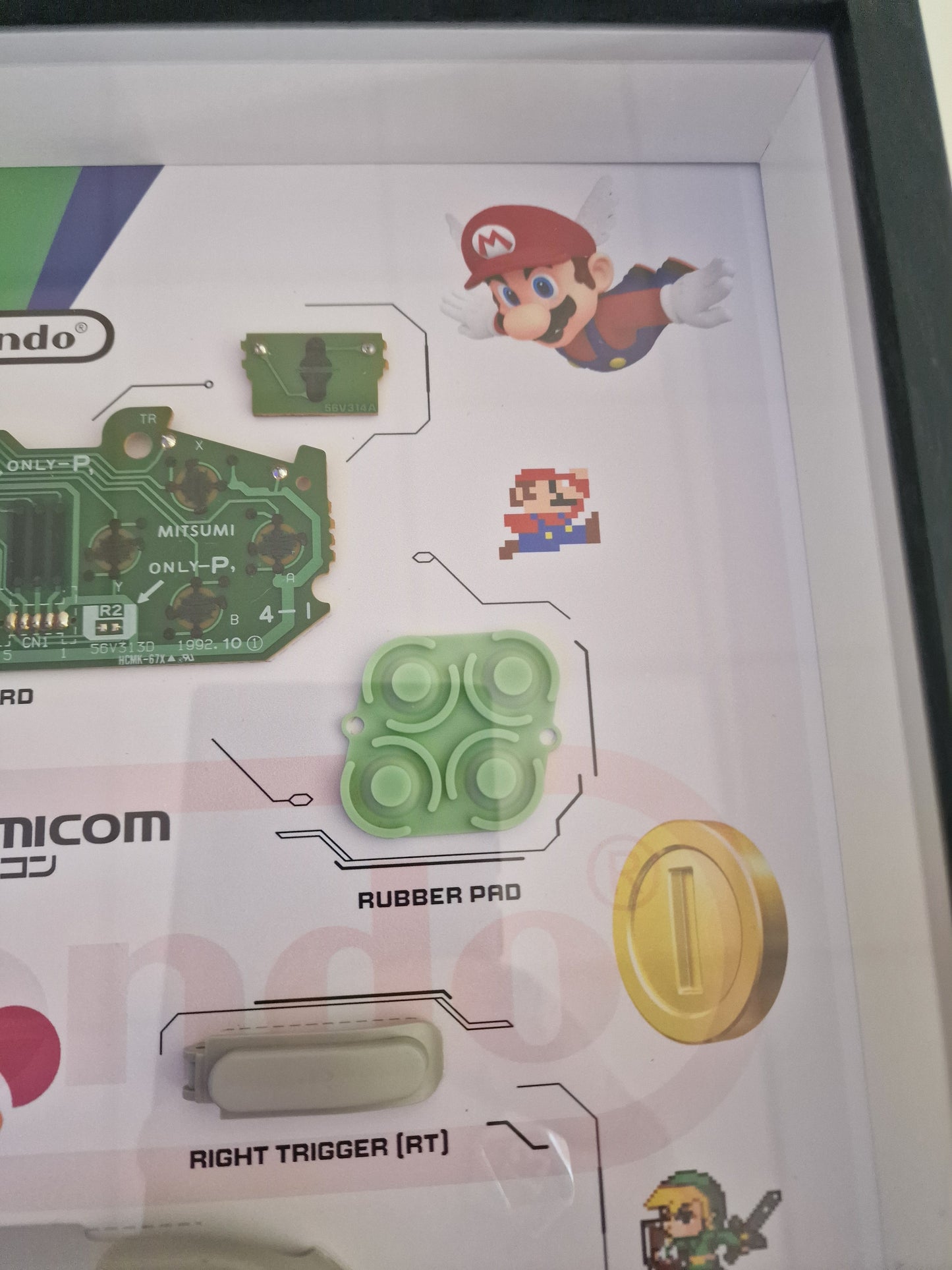 Cadre Super Nintendo – Manette Super Famicom démontée | Décoration Gaming Rétro