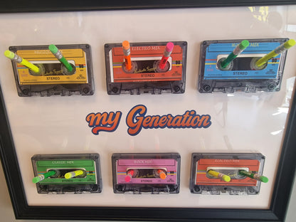 Cadre porte-clés porte-bijoux rétro My Generation – 6 Cassettes audio vintage & crayons – Décoration murale années 80 90