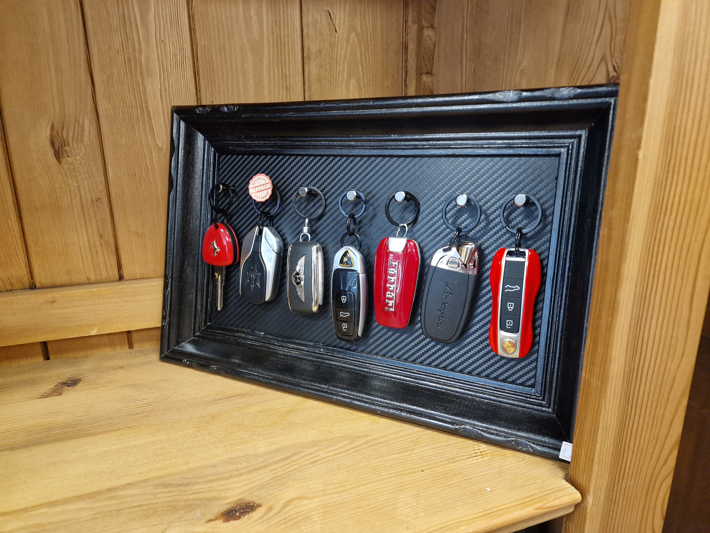 Cadre supercars 7 clés – Dream Week Edition | Porte-clés mural voitures de prestige