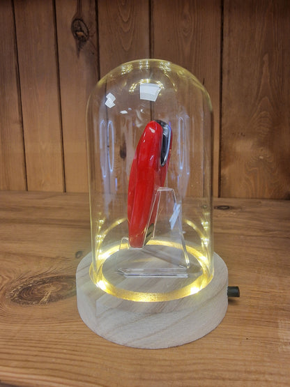 Clé Porsche ROUGE Sous Cloche LED – Objet de Collection Automobile Ø 10 cm – H 16 cm (Copie)