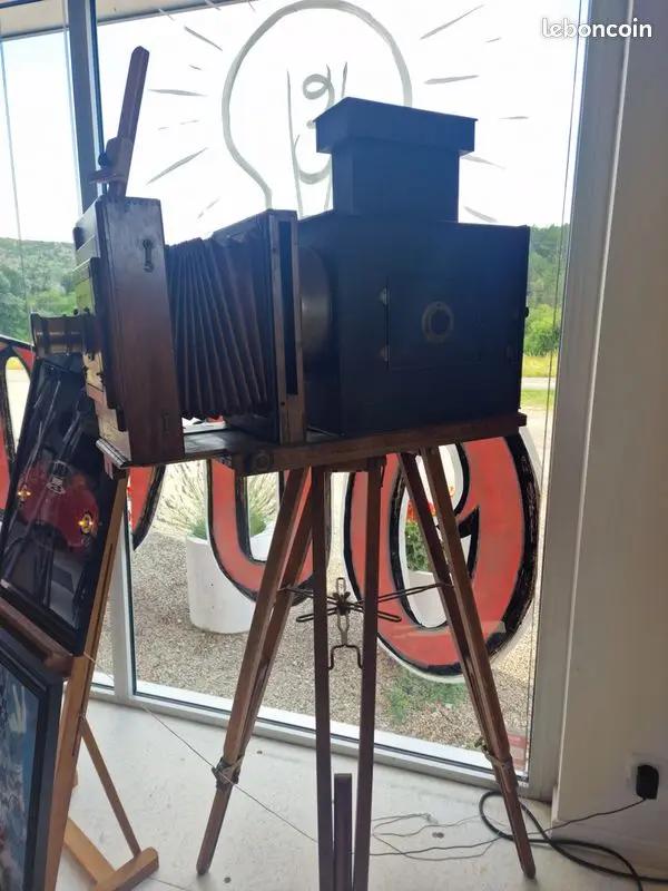 Grande Lanterne Magique Projecteur Antique avec Trépied – Pièce Rare de Collection Vintagedison