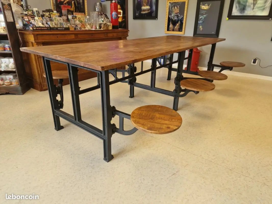 Grande Table Industrielle avec 8 Tabourets Intégrés – Bois de Manguier & Fer ANTIC LINE