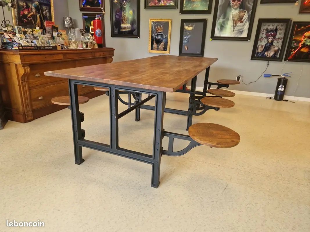 Grande Table Industrielle avec 8 Tabourets Intégrés – Bois de Manguier & Fer ANTIC LINE