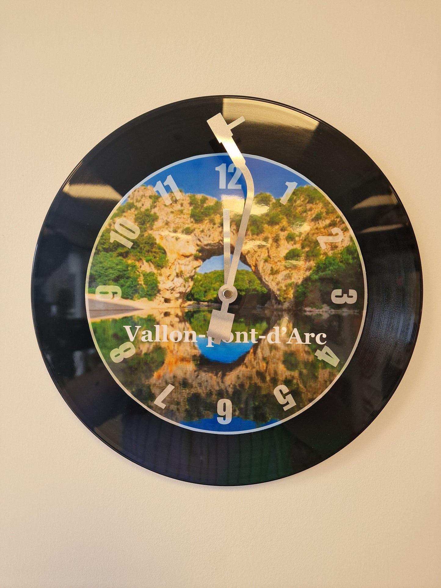 Horloge Vinyle Ardéche  vallon pont d'arc – Une Horloge Vintage Unique pour les amoureux de l'Ardèche