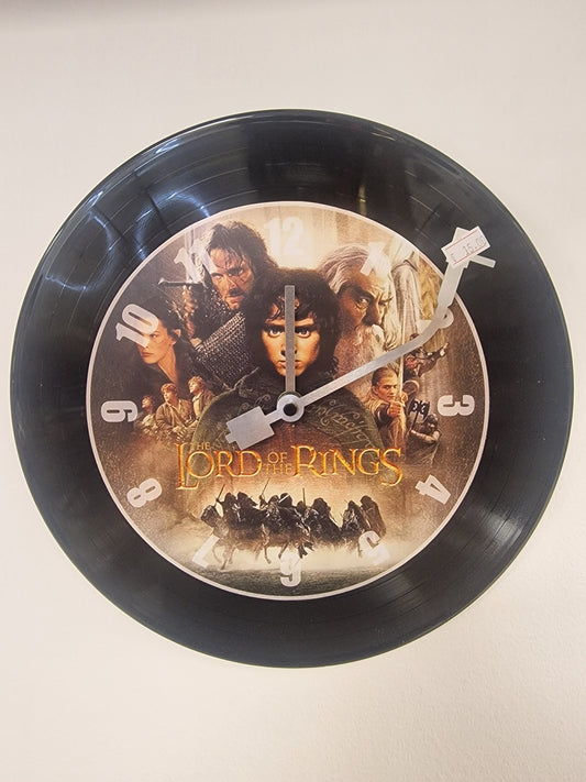 Horloge Vinyle THE LORD OF THE RING – Une Horloge Vintage Unique pour les Fans de THE LORD OF THE RING