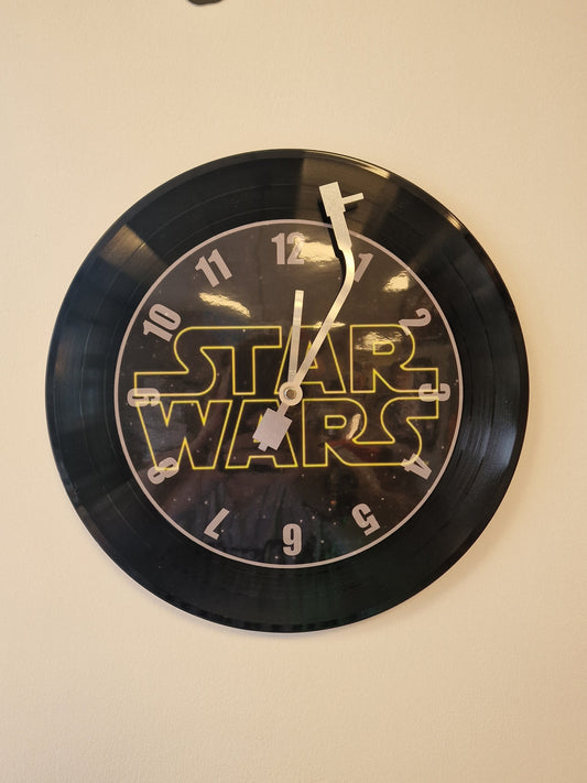 Horloge Vinyle  logo star wars – Une Horloge Vintage Unique pour les Fans de star wars