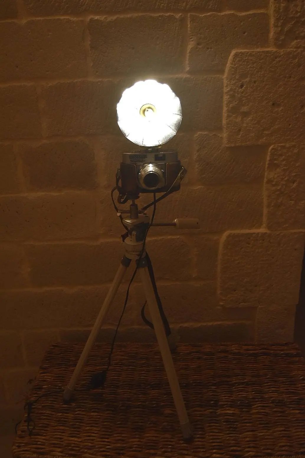 Lampe Appareil Photo voighander sur trepied télescopique Etsy
