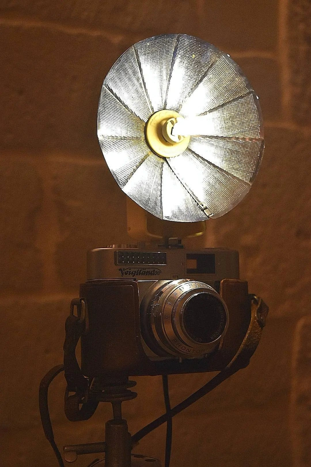 Lampe Appareil Photo voighander sur trepied télescopique Etsy