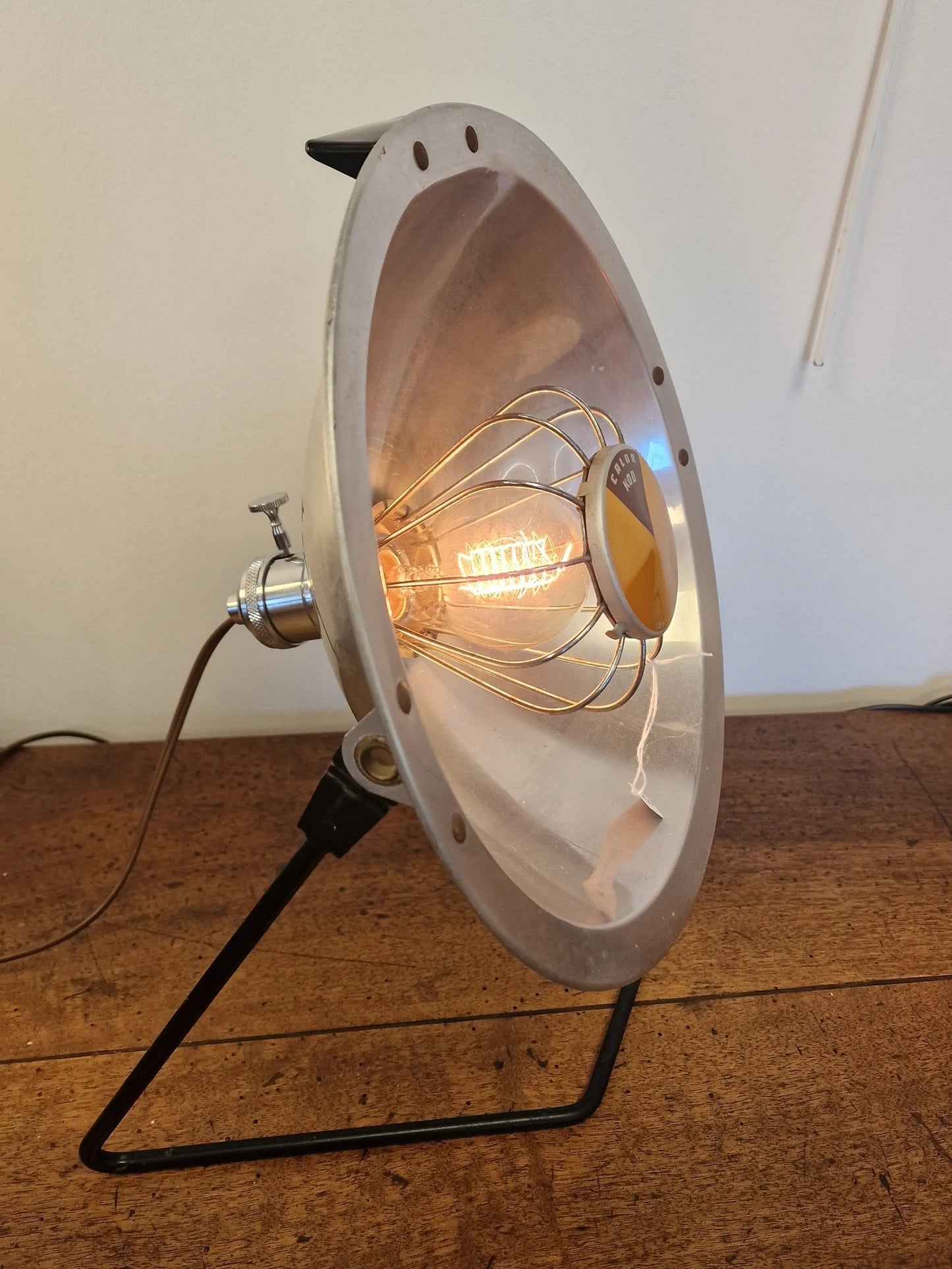 💡 Lampe Design Unique – Radiateur Calor KOD Vintage Recyclé (44 x 33 cm) Vintagedison