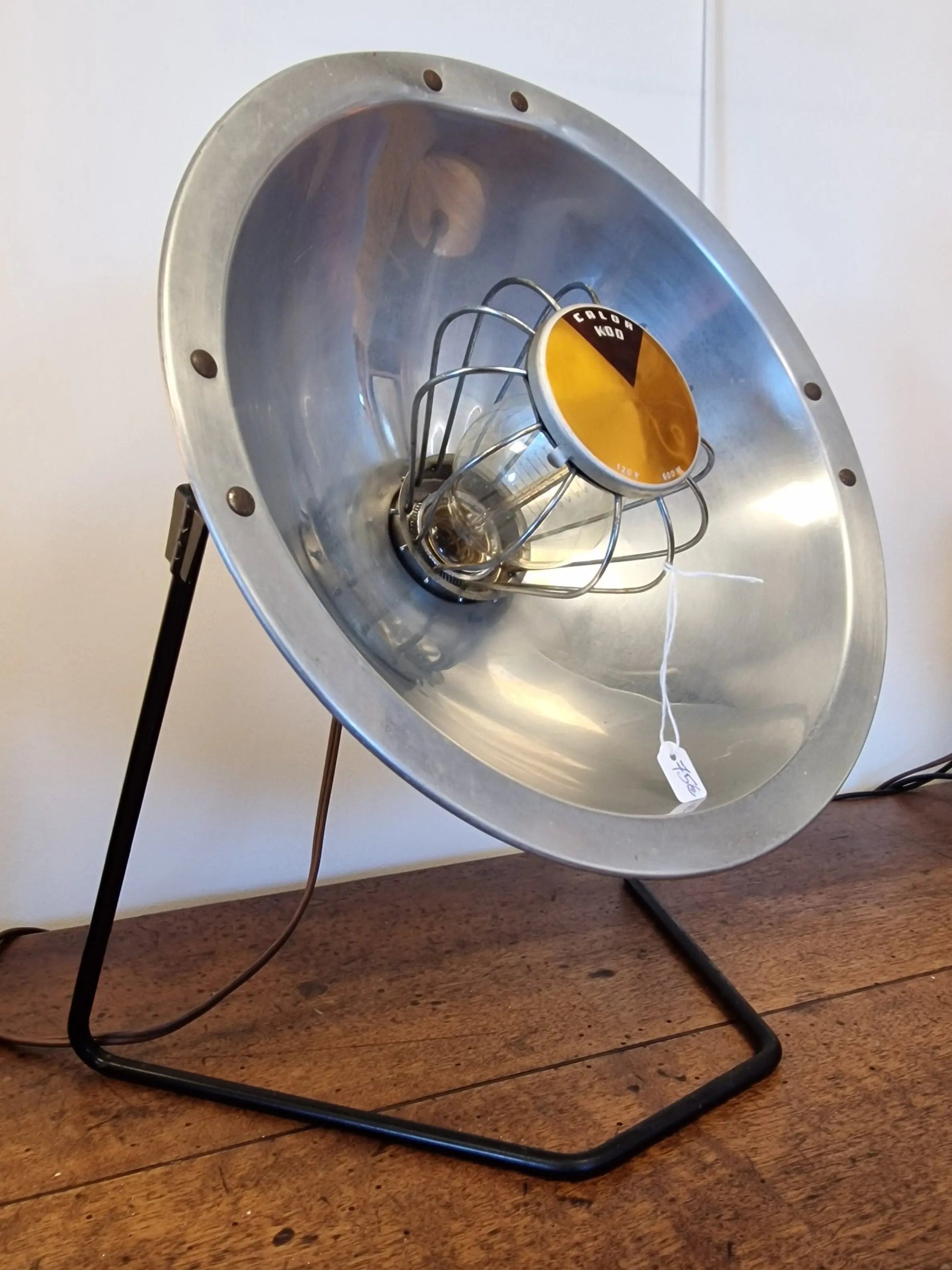 💡 Lampe Design Unique – Radiateur Calor KOD Vintage Recyclé (44 x 33 cm) Vintagedison