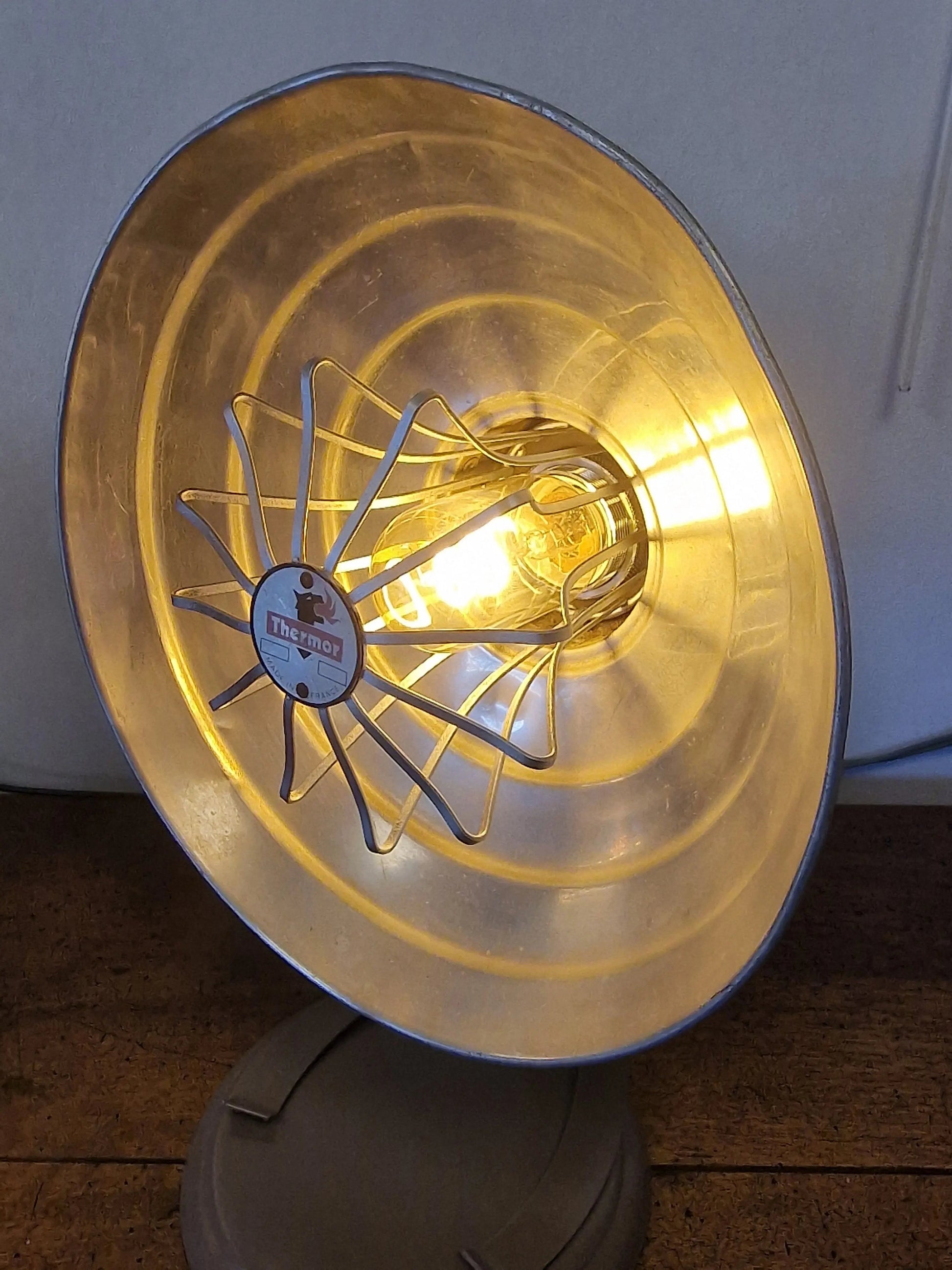 💡 Lampe Design Unique – Radiateur THERMOR Vintage Recyclé (41 x 27 cm) Vintagedison