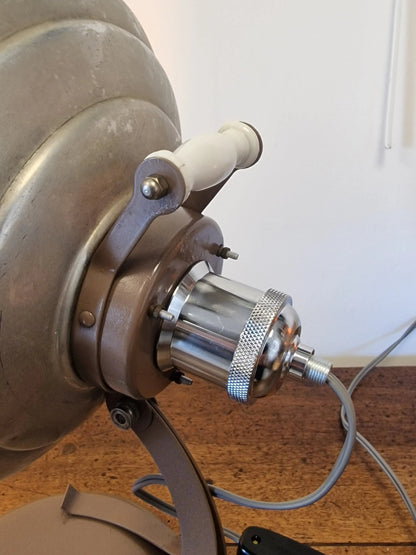 💡 Lampe Design Unique – Radiateur THERMOR Vintage Recyclé (41 x 27 cm) Vintagedison