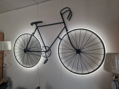Lampe Murale Vélo avec LED – Applique Industrielle Upcyclée Fait Main