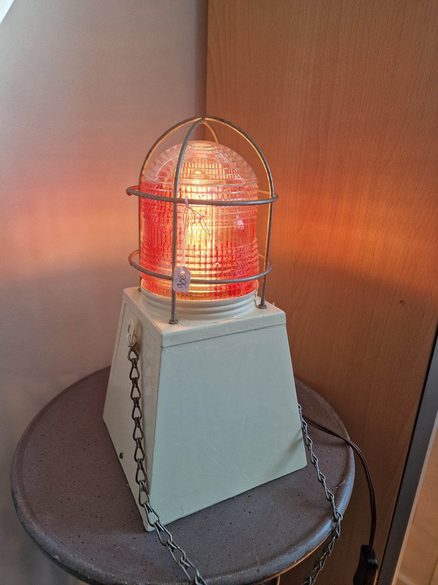 Lampe industrielle vintage rouge 220V | Ancienne lampe de bateau