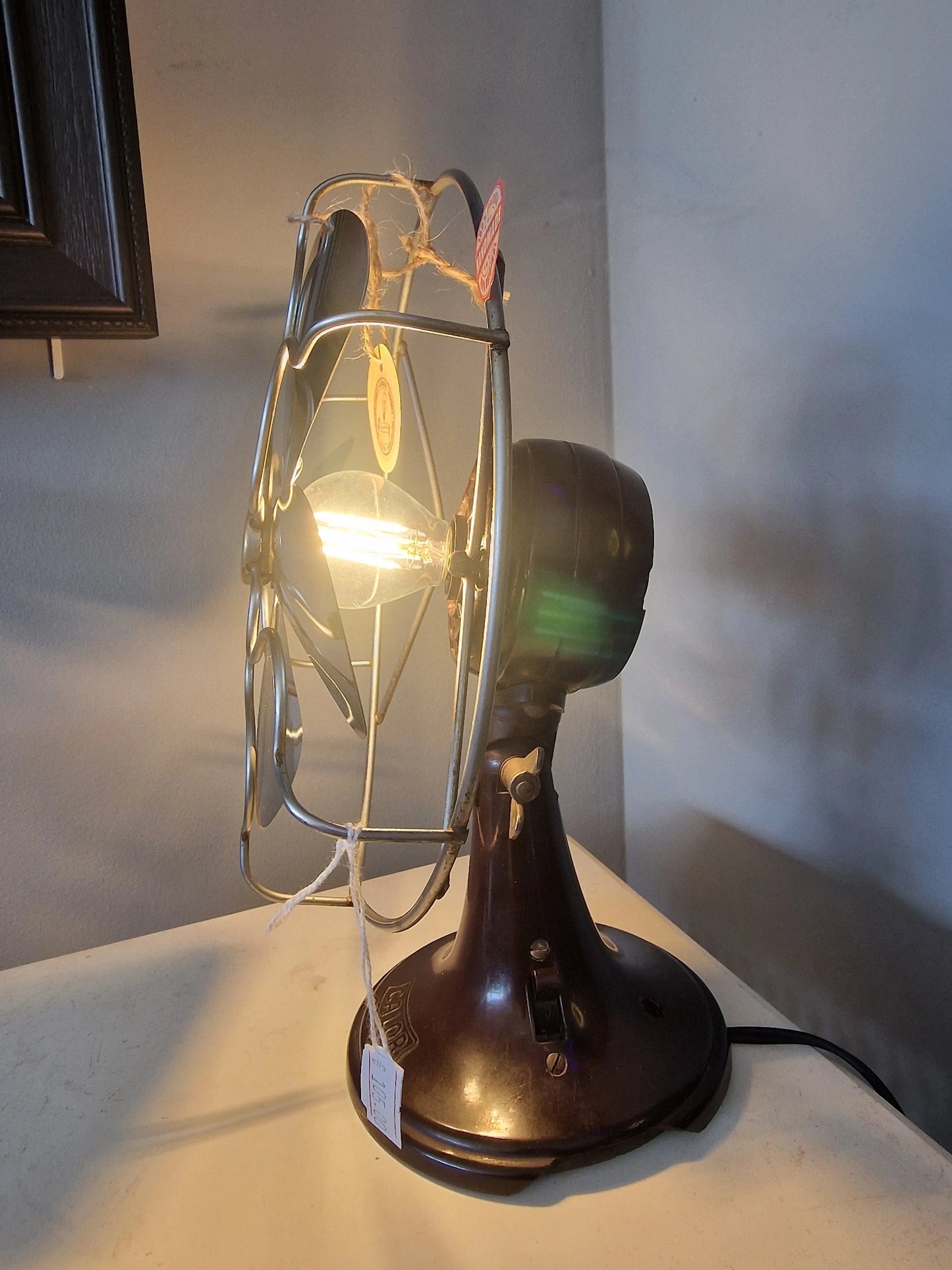 Lampe ancien ventilateur Calor – création vintage artisanale upcyclée Vintagedison