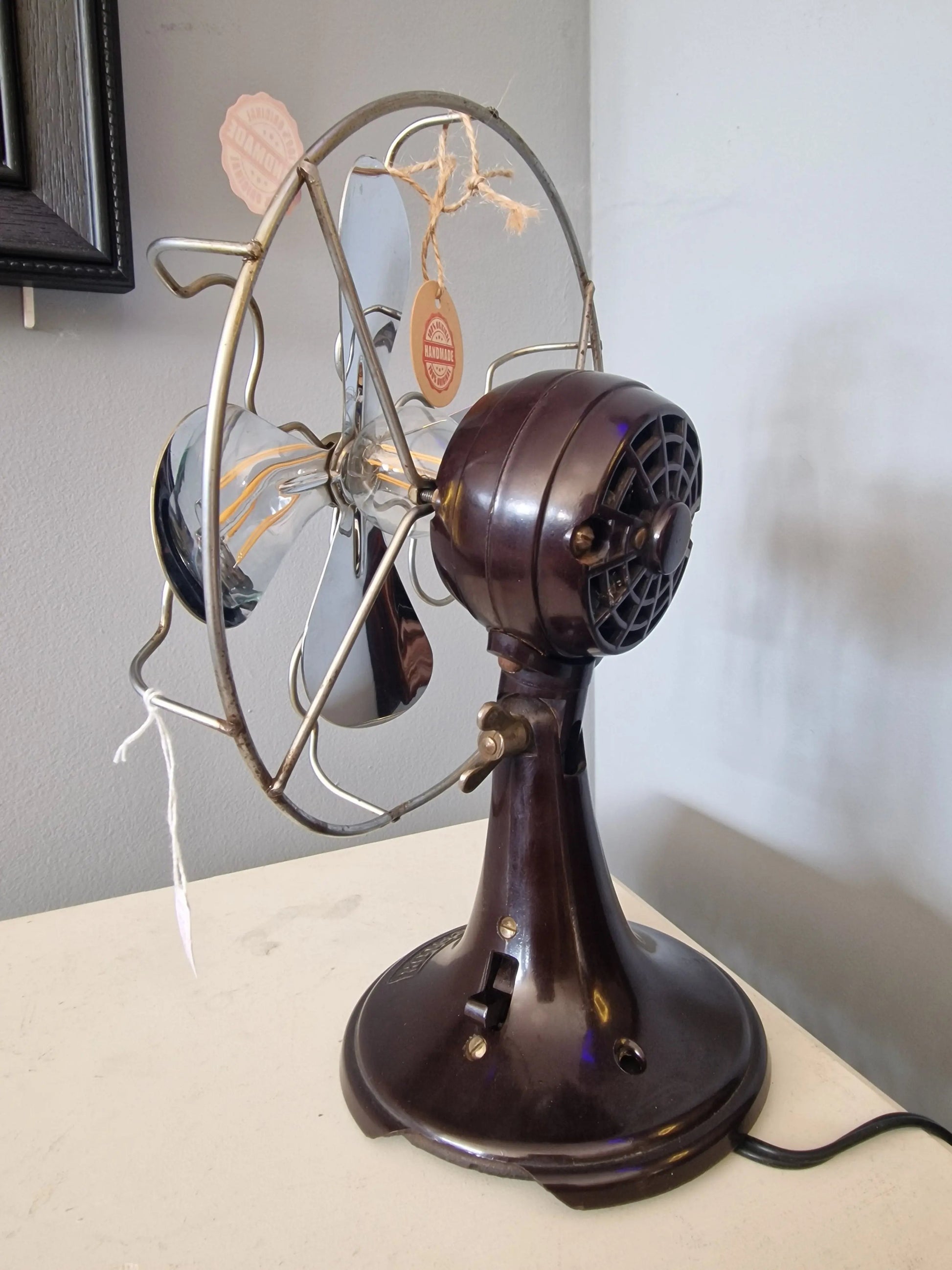 Lampe ancien ventilateur Calor – création vintage artisanale upcyclée Vintagedison