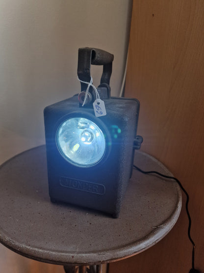 Lampe industrielle sncf vintage   – Création artisanale unique