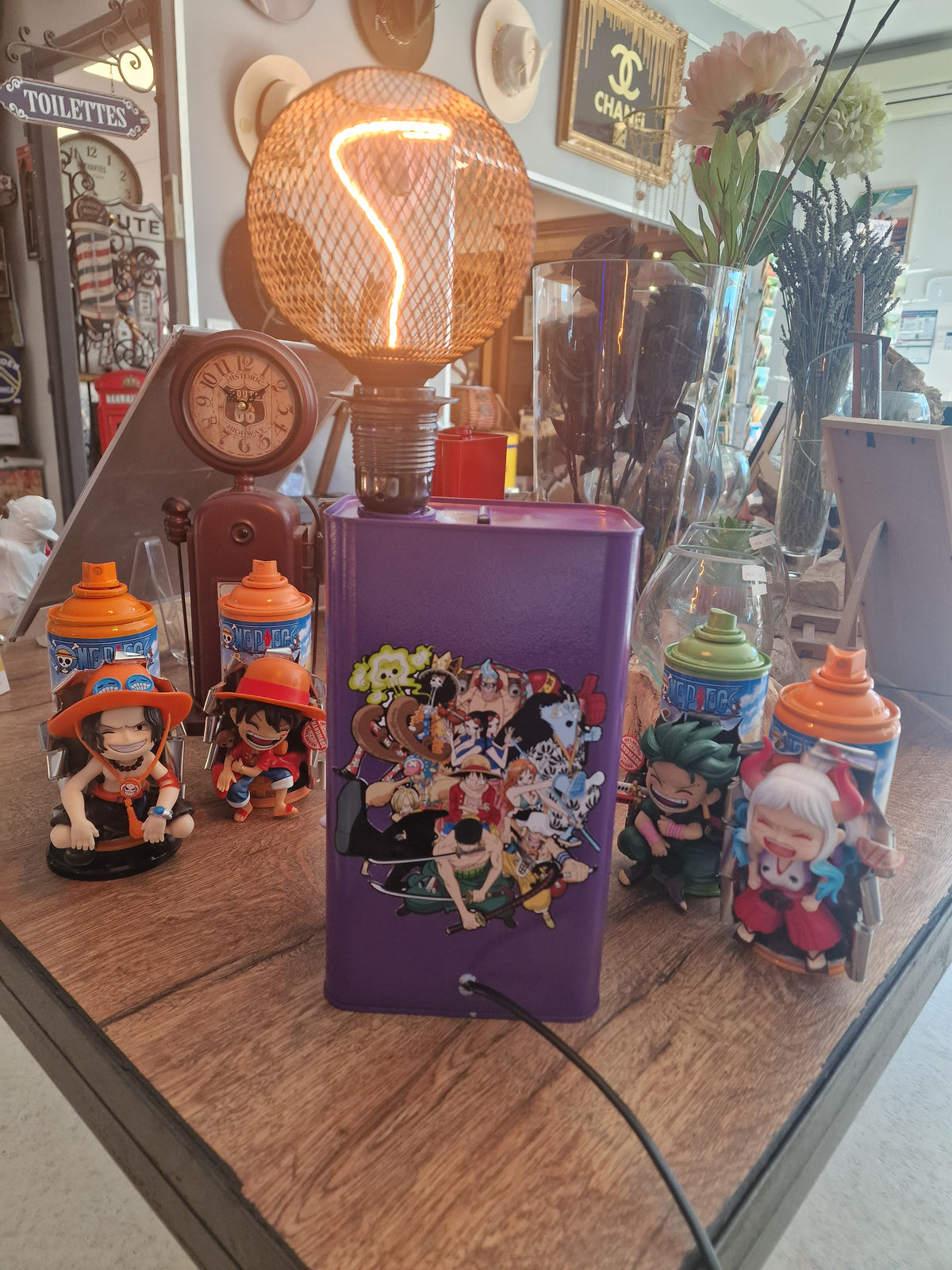 Lampe One Piece Luffy Gear 5 – Bidon métal customisé – Lampe manga décorative – Création originale