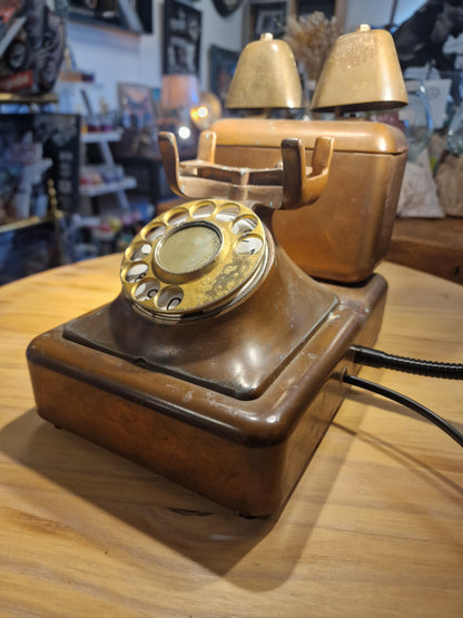 Lampe Téléphone Ancien en Cuivre – Lampe LED Flexible Artisanale | Décoration Vintage Industrielle & Upcycling