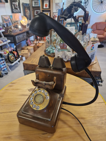 Lampe Téléphone Ancien en Cuivre – Lampe LED Flexible Artisanale | Décoration Vintage Industrielle & Upcycling