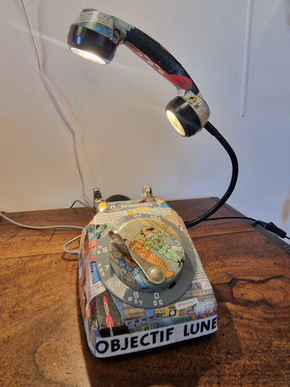 Lampe Téléphone Vintage upcycling Tintin Objectif Lune