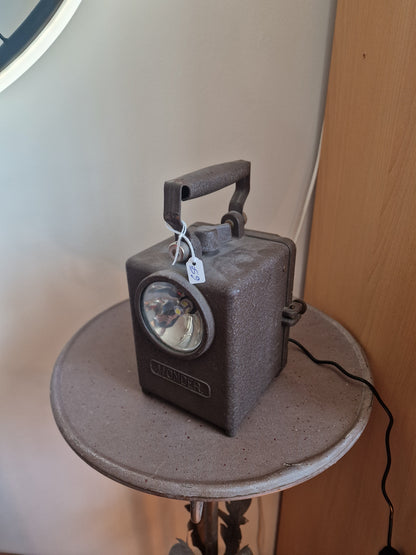 Lampe industrielle sncf vintage   – Création artisanale unique