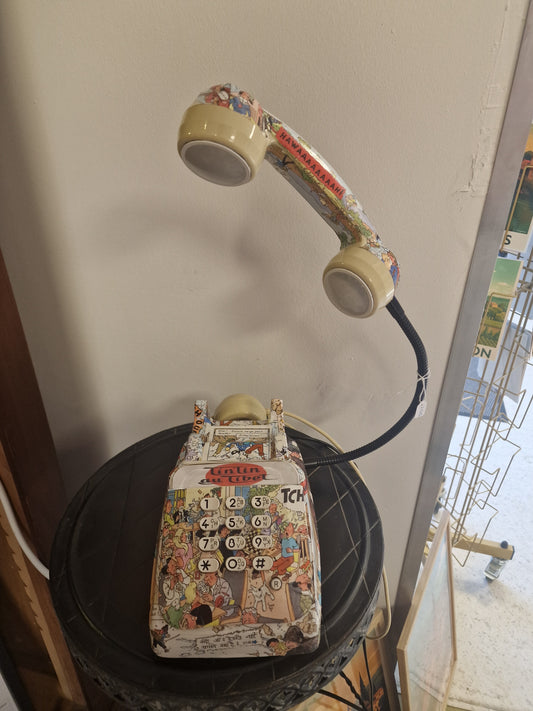 Lampe suspendue vintage en téléphone – Édition Tintin au Tibet – Pièce unique artisanale