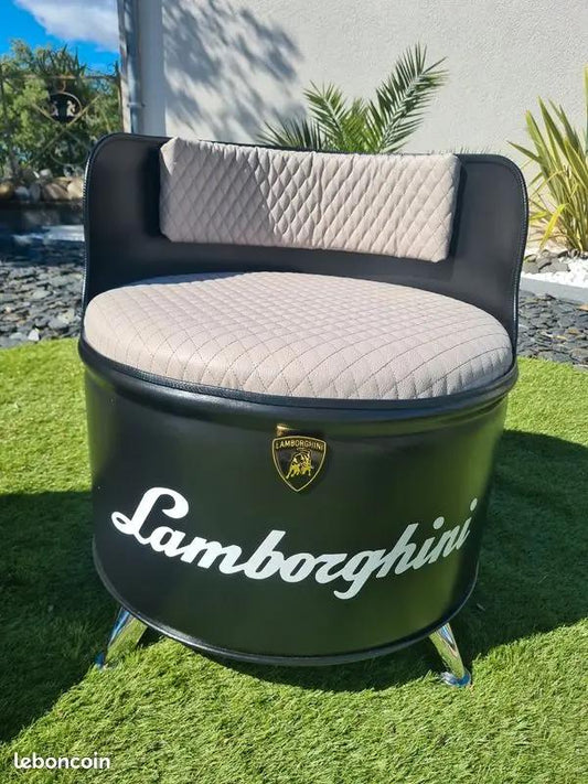 Lot de 2 Fauteuils Industriels Lamborghini – Réalisés à partir d’Anciens Barils d’Huile 200L Vintagedison