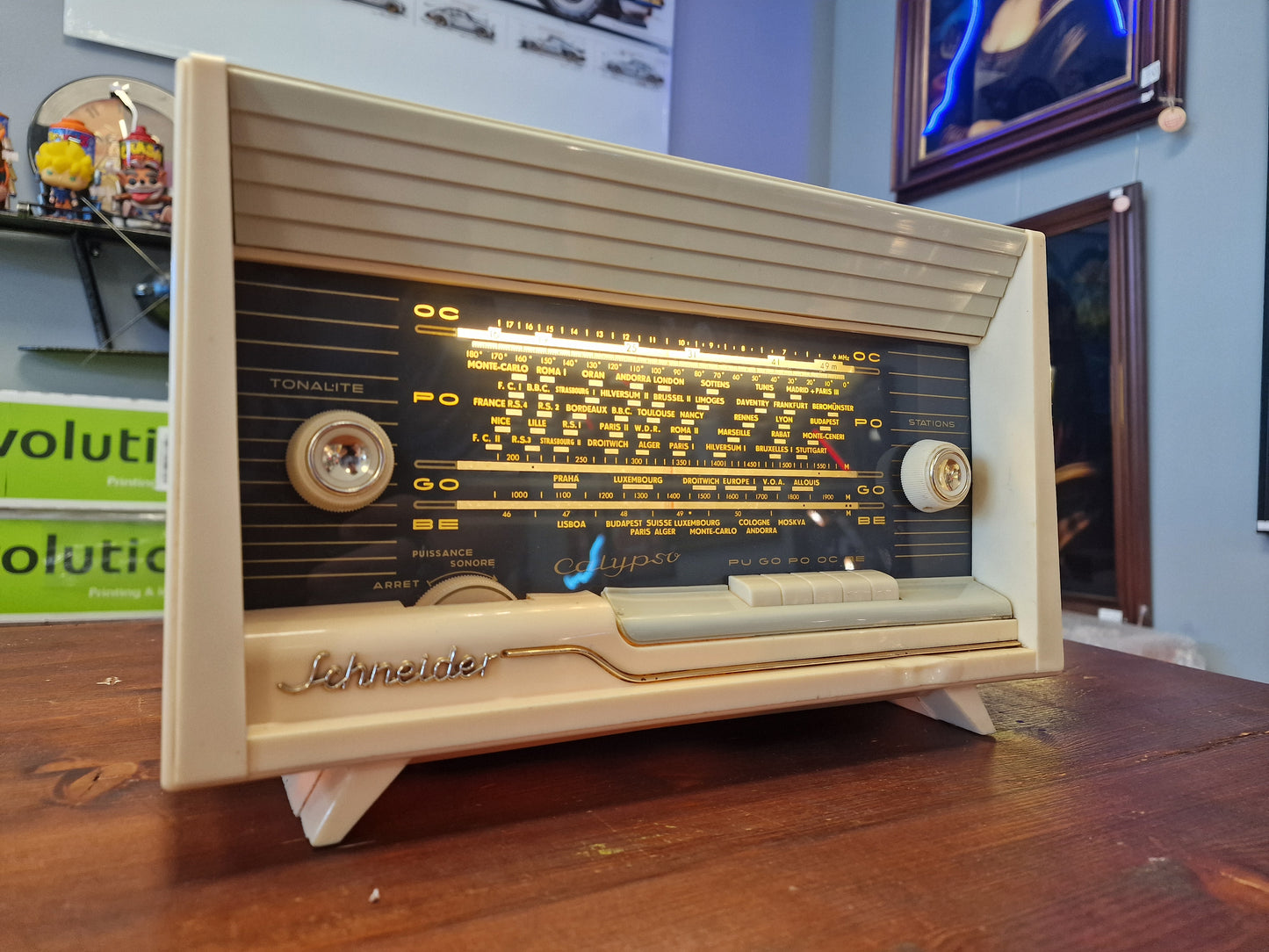 Radio Schneider Calypso Bluetooth Vintage – Enceinte Bluetooth Artisanale Restaurée – Fabrication Française en Ardèche