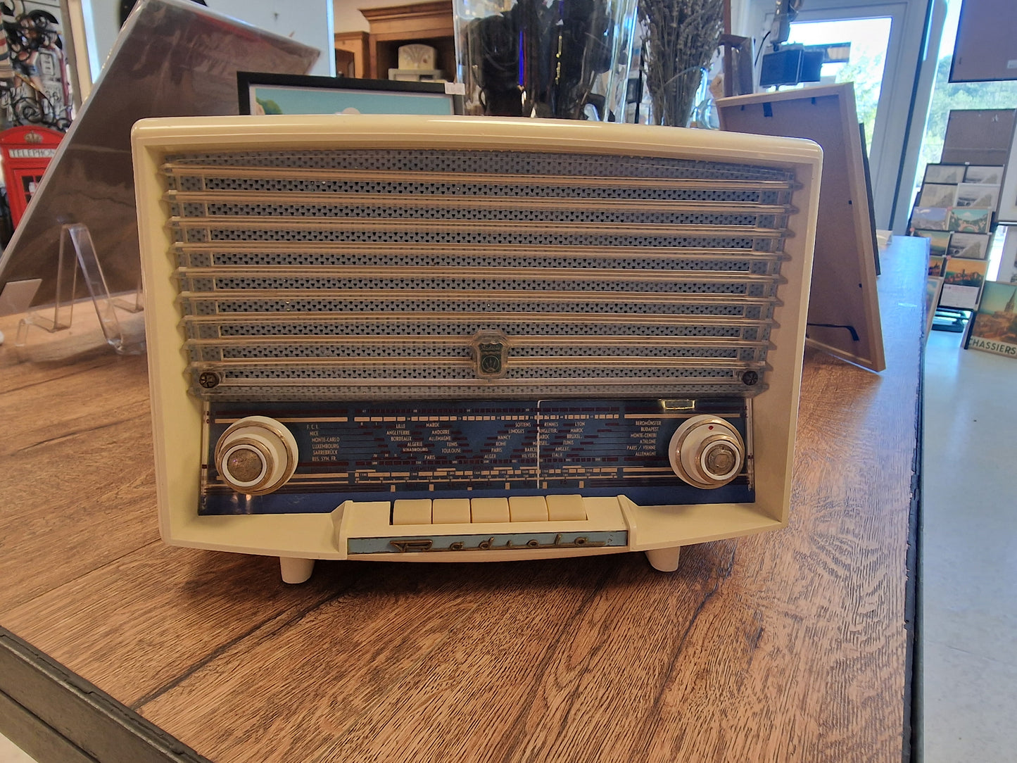 Radio Radiola Vintage Bluetooth – Radio Ancienne Transformée en Enceinte Bluetooth avec Haut-Parleur JVC