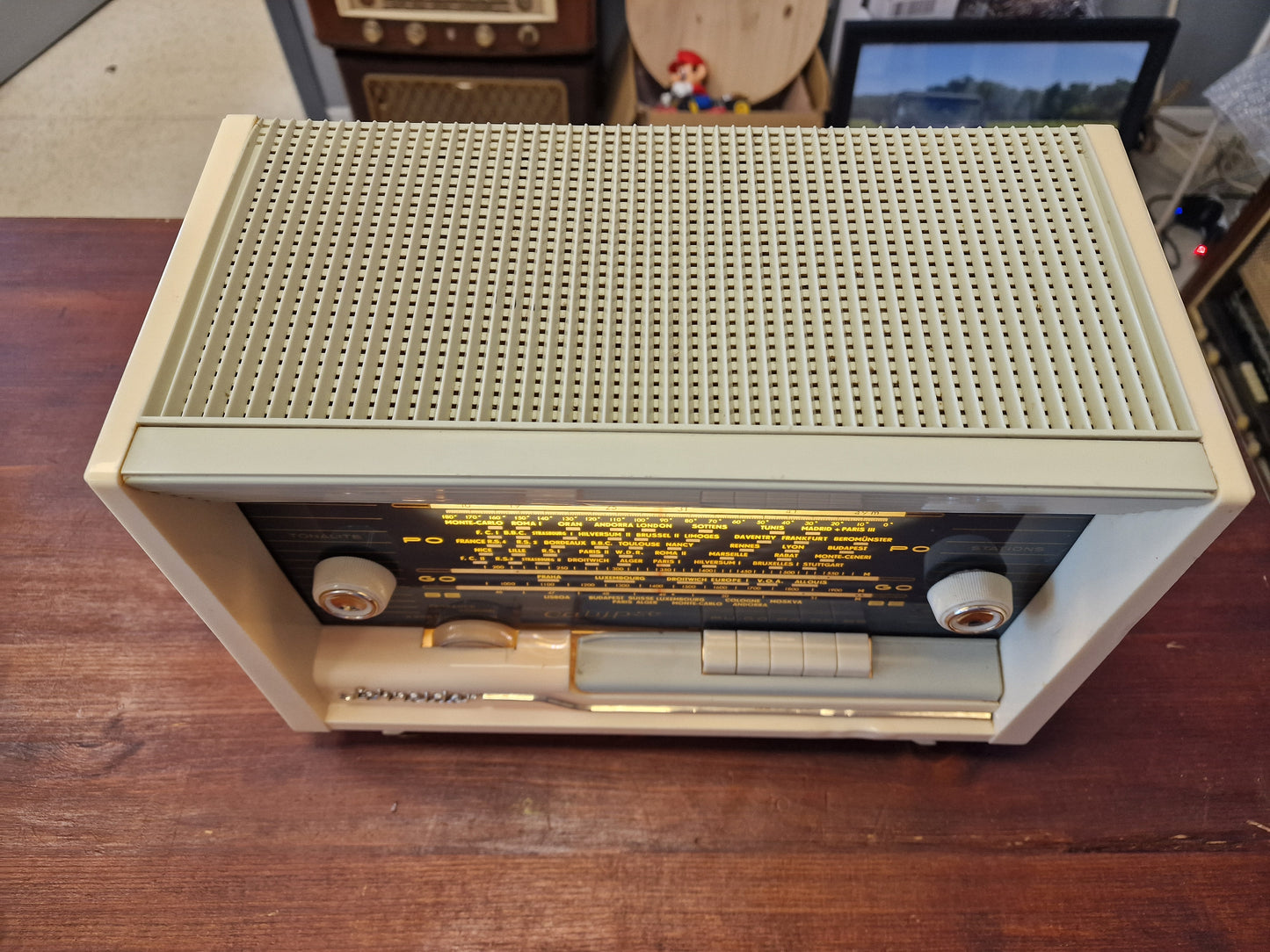 Radio Schneider Calypso Bluetooth Vintage – Enceinte Bluetooth Artisanale Restaurée – Fabrication Française en Ardèche