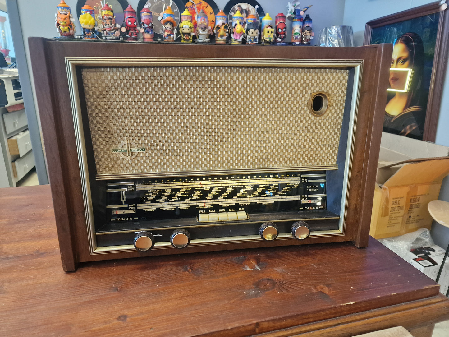 Radio Vintage Ducretet Thomson Bluetooth – Enceinte Bluetooth restaurée en Ardèche avec haut-parleur d'origine et rétroéclairage LED