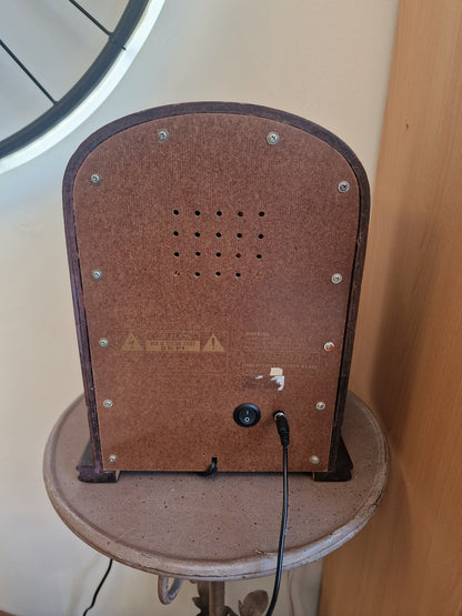 Radio vintage Bluetooth en bois – Enceinte rétro restaurée – Pièce unique artisanale