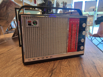 Radio vintage SONORA transformée en enceinte Bluetooth – Batterie rechargeable – Pièce unique