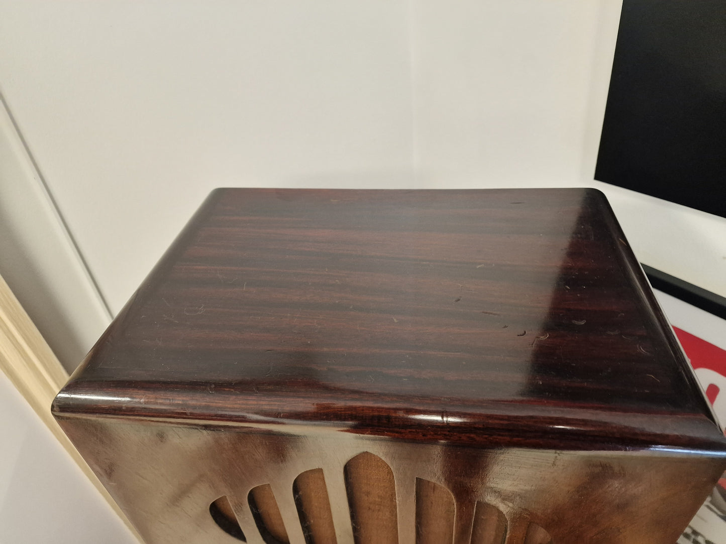 Radio vintage restaurée & transformée en enceinte Bluetooth Focal – Pièce unique