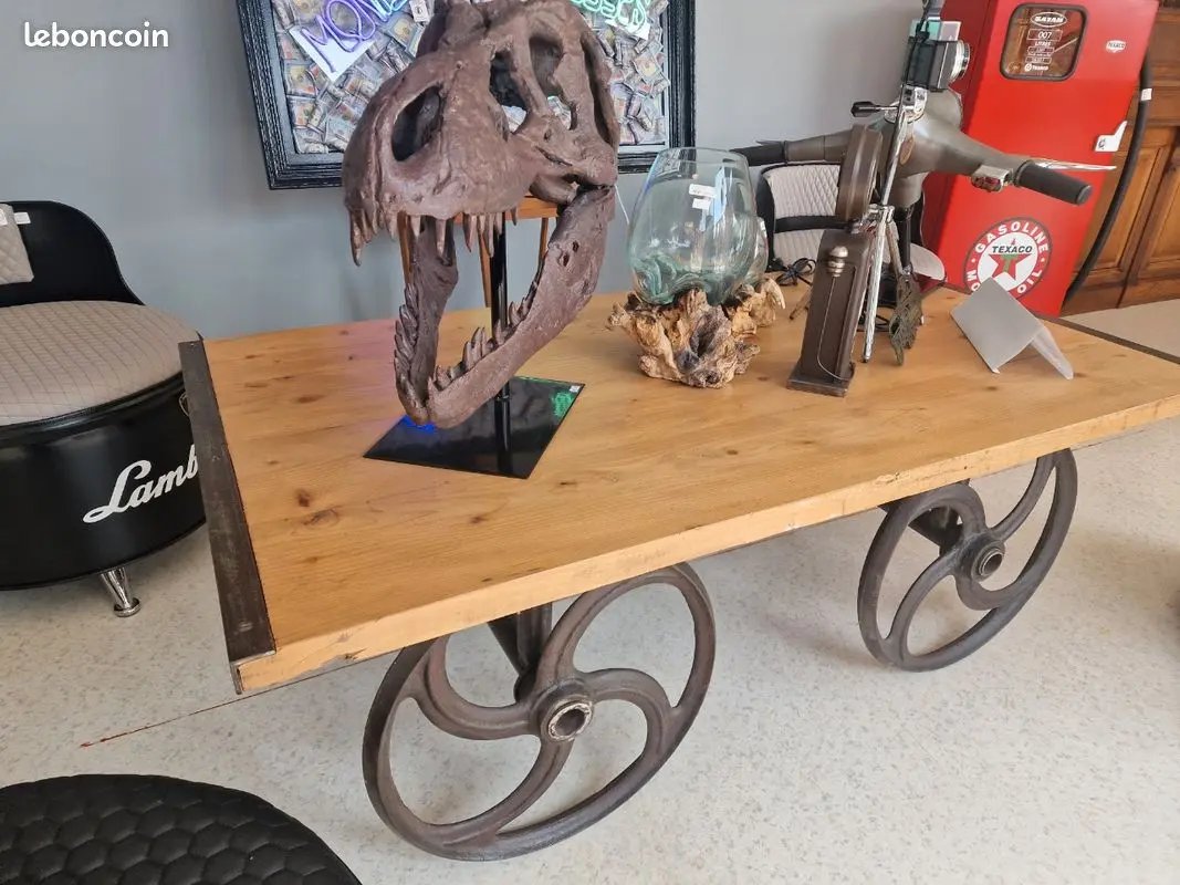 Table Basse Grande Roue Industrielle – Création Artisanale Unique Vintagedison
