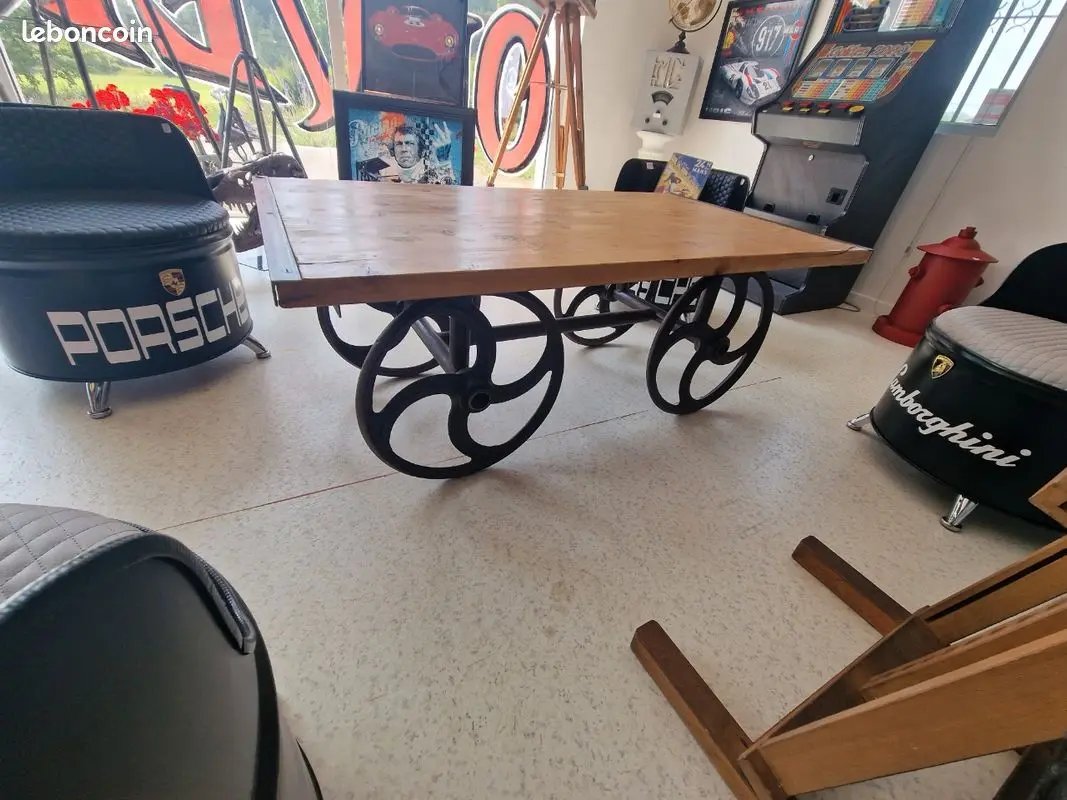 Table Basse Grande Roue Industrielle – Création Artisanale Unique Vintagedison