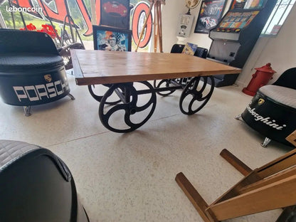 Table Basse Grande Roue Industrielle – Création Artisanale Unique Vintagedison