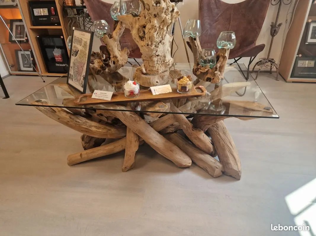 Table Basse en Verre et Bois Flotté – Pièce Unique Vintagedison