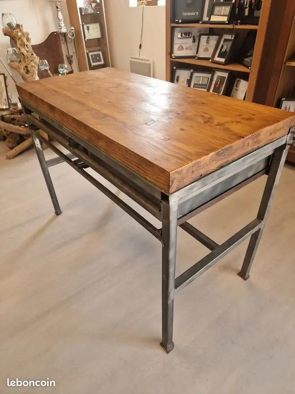 Table Haute Industrielle Billot – Acier & Bois – Style Îlot Central Vintagedison