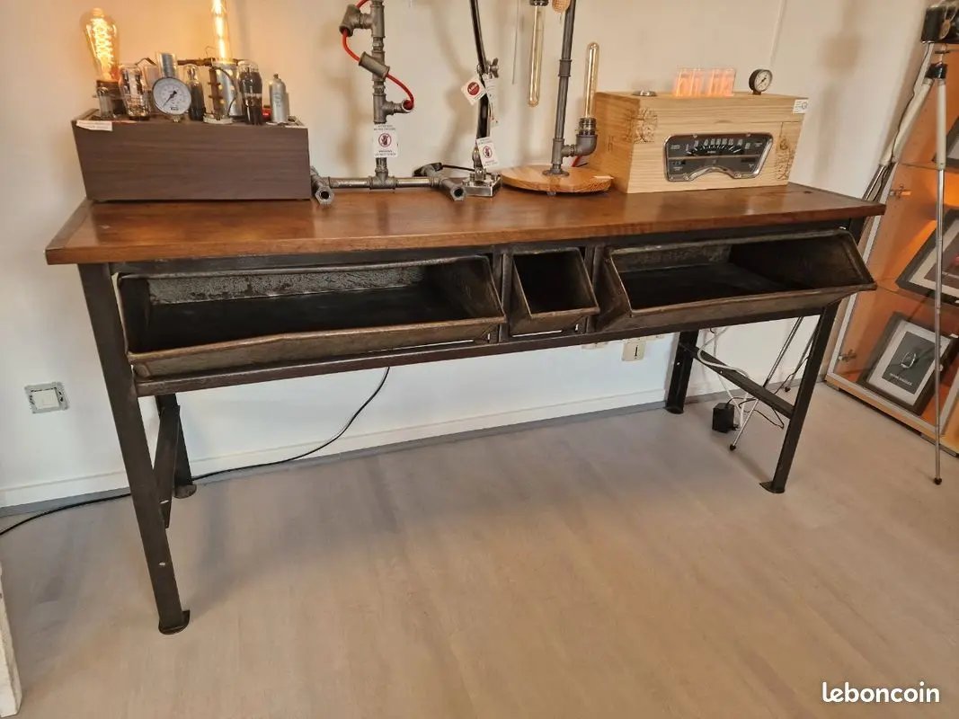 Table Industrielle avec 3 Tiroirs Amovibles – Design Modulable et Authentique Vintagedison