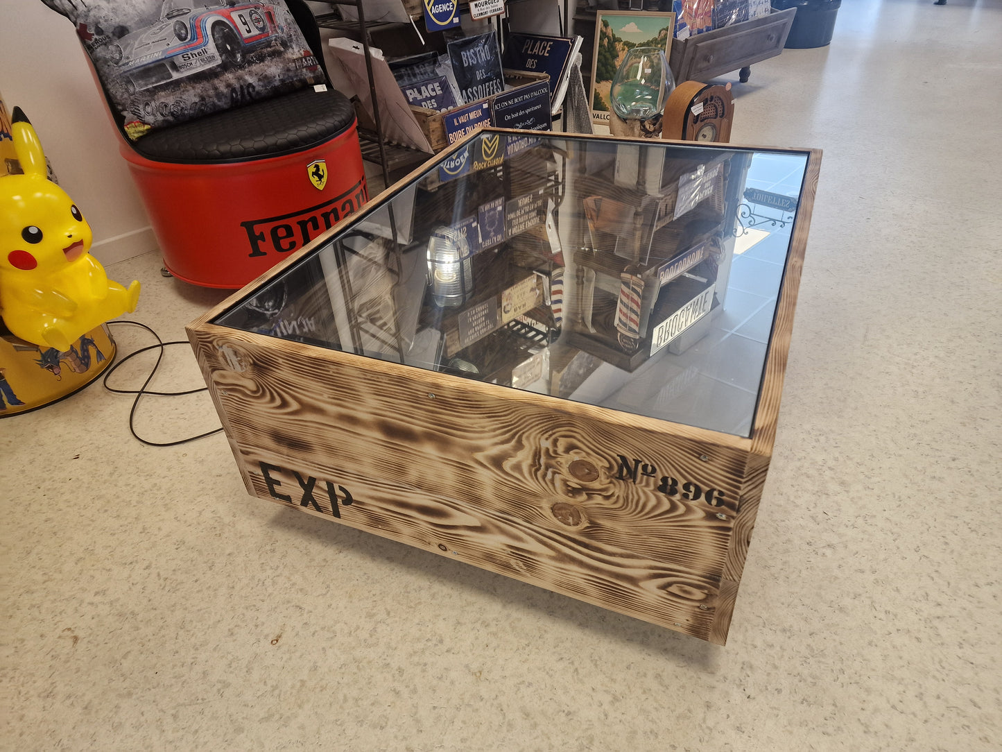 Table basse industrielle effet miroir infini – Pièce unique artisanale