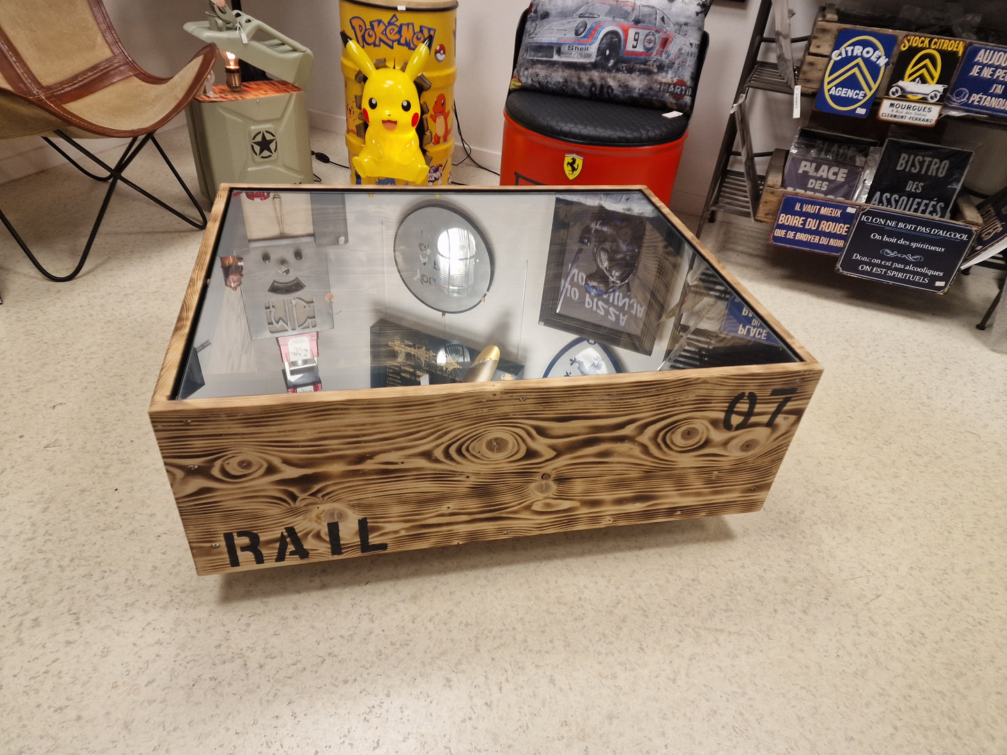 Table basse industrielle effet miroir infini – Pièce unique artisanale