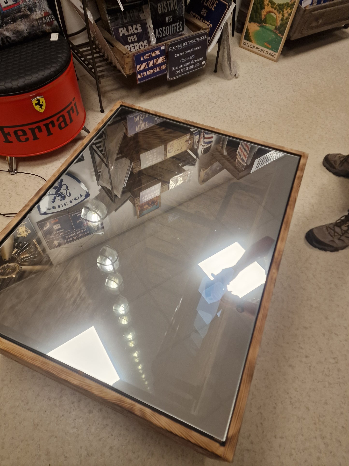 Table basse industrielle effet miroir infini – Pièce unique artisanale