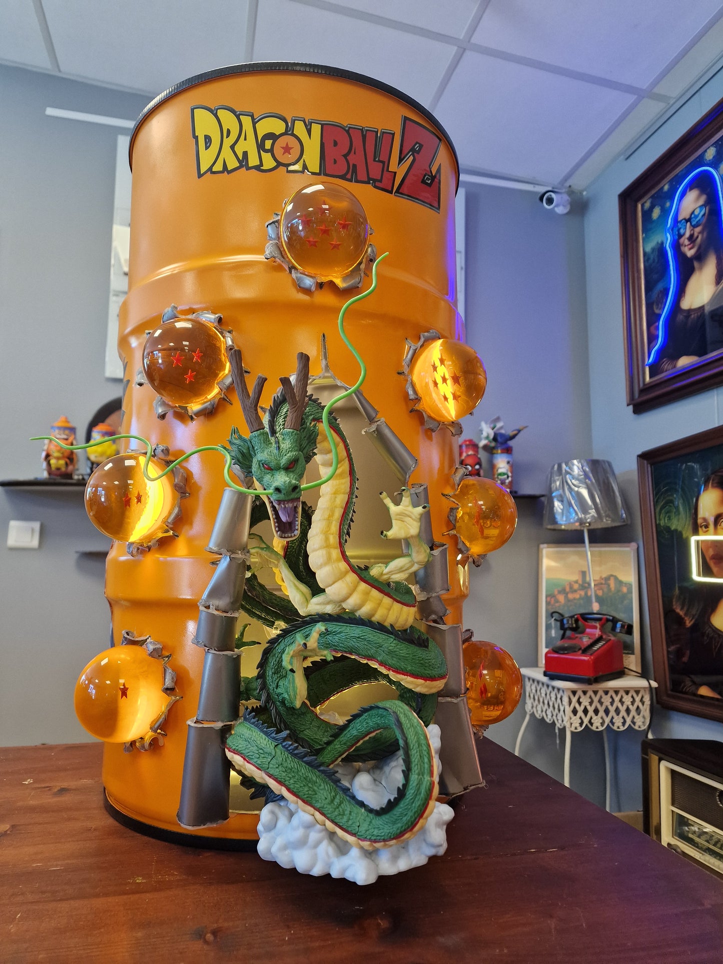 Table d'appoint Dragon Ball Z Shenron – Bidon 60L fait main avec 7 Boules de Cristal